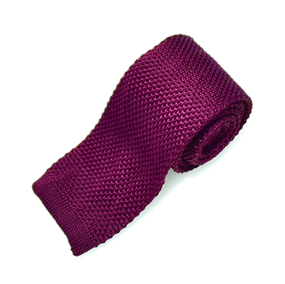 Silk necktie