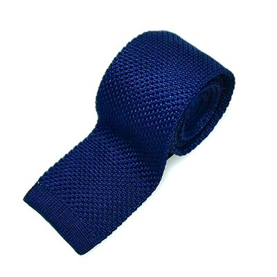 Silk necktie